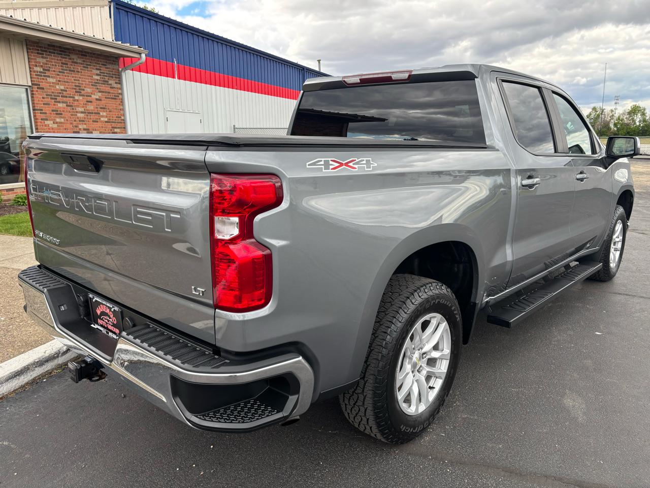 Chevrolet Silverado 1500 4WD Crew Cab 147" LT w/1LT 2021