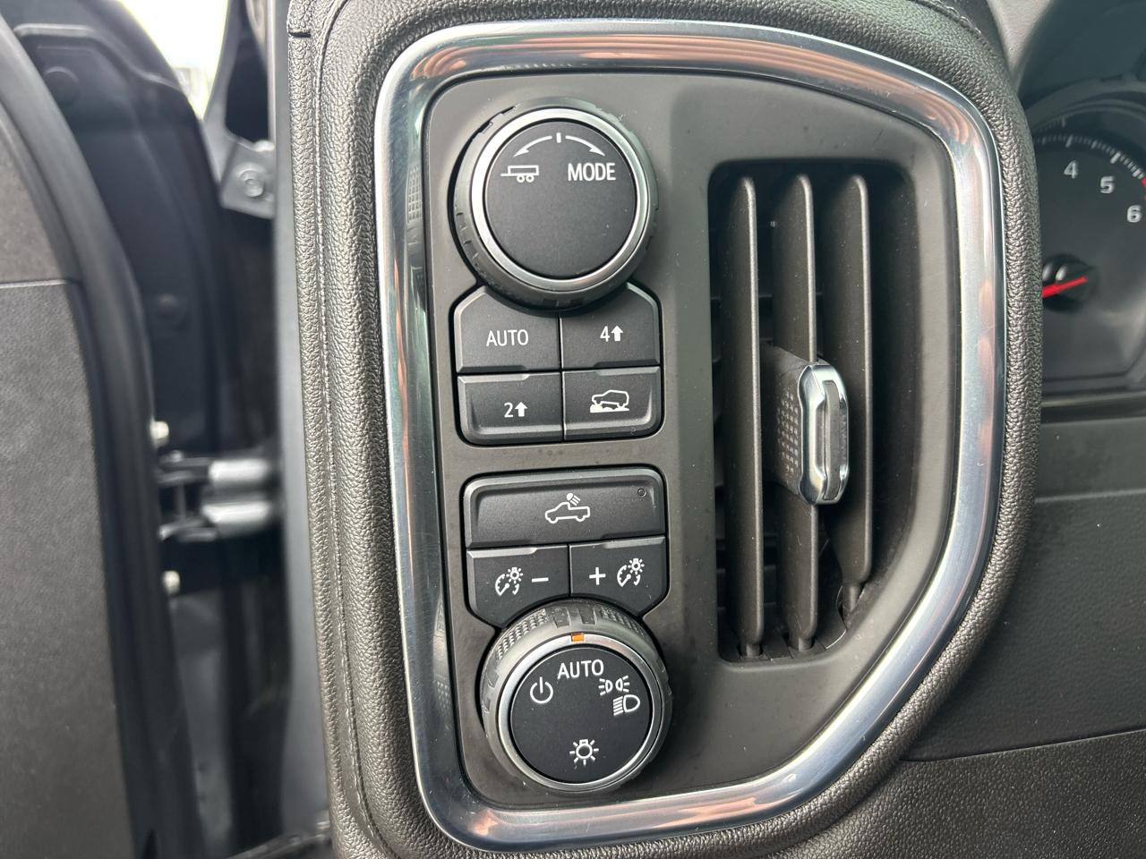 Chevrolet Silverado 1500 4WD Crew Cab 147" LT w/1LT 2021