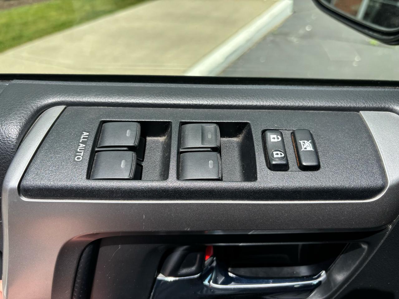 Toyota 4Runner SR5 4WD (Natl) 2018