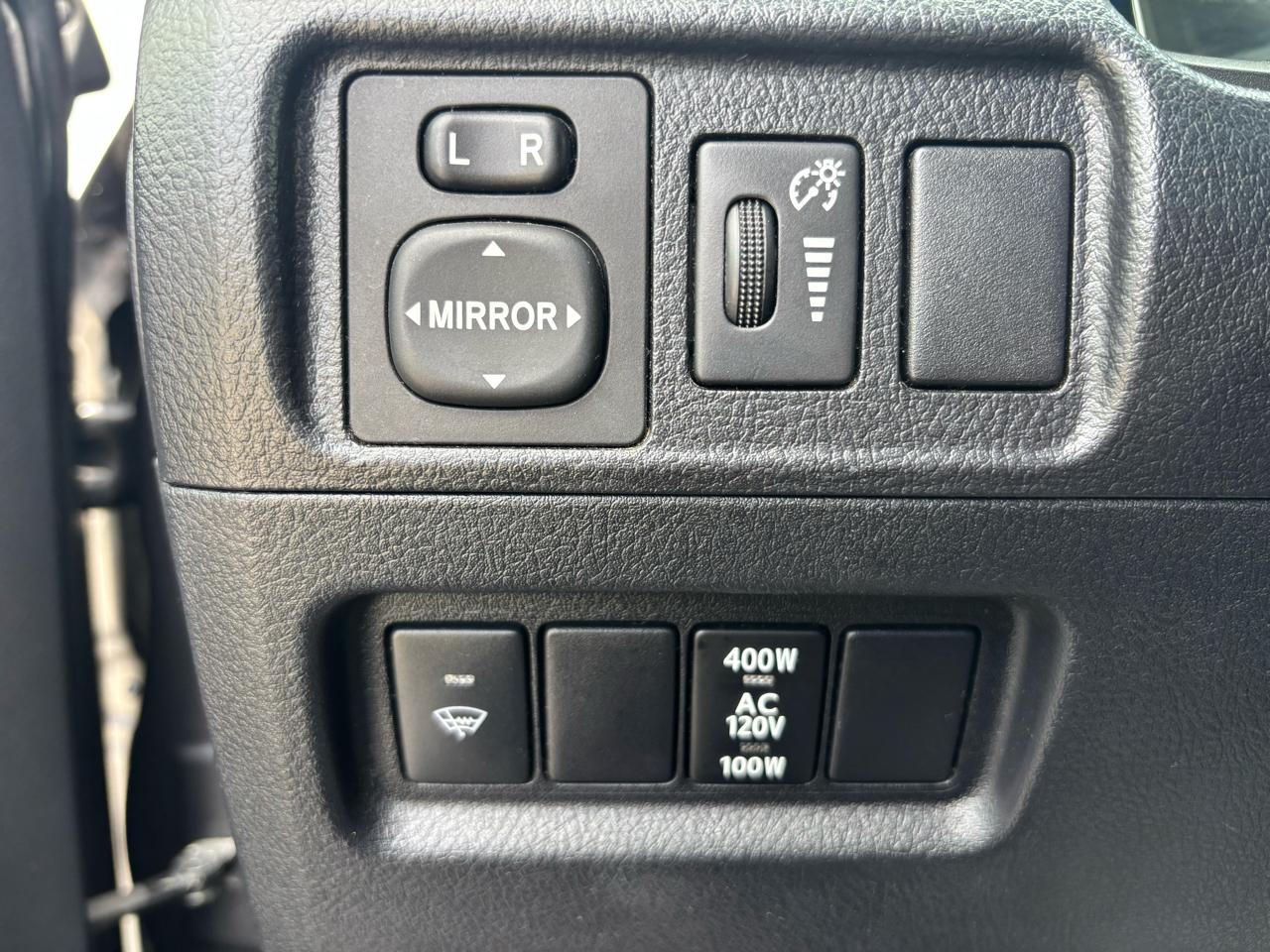 Toyota 4Runner SR5 4WD (Natl) 2018