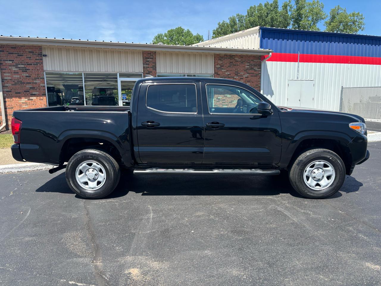 Toyota Tacoma 4WD SR Double Cab 5' Bed V6 AT (Natl) 2023