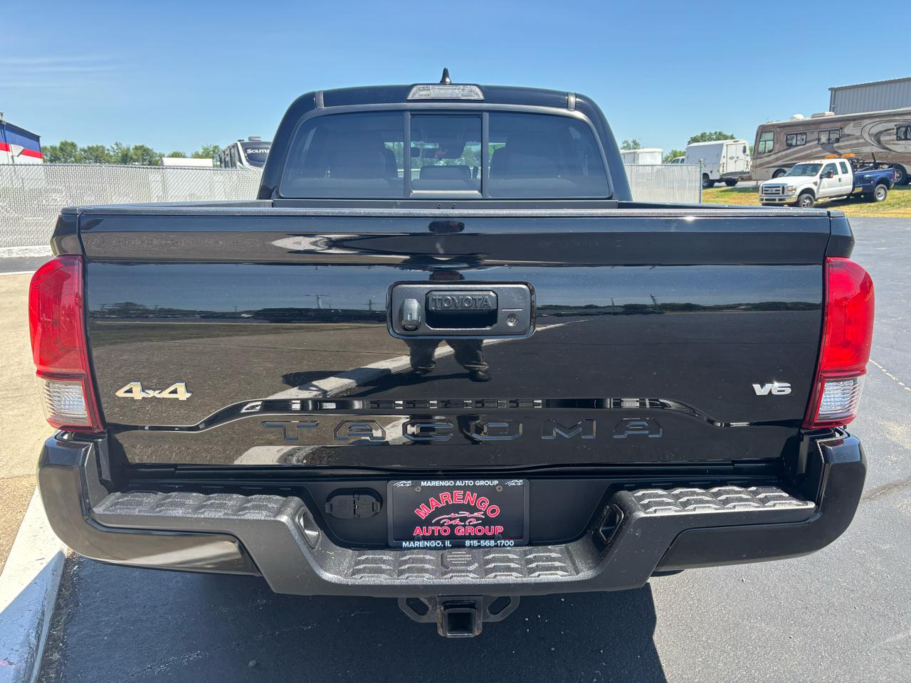 Toyota Tacoma 4WD SR Double Cab 5' Bed V6 AT (Natl) 2023