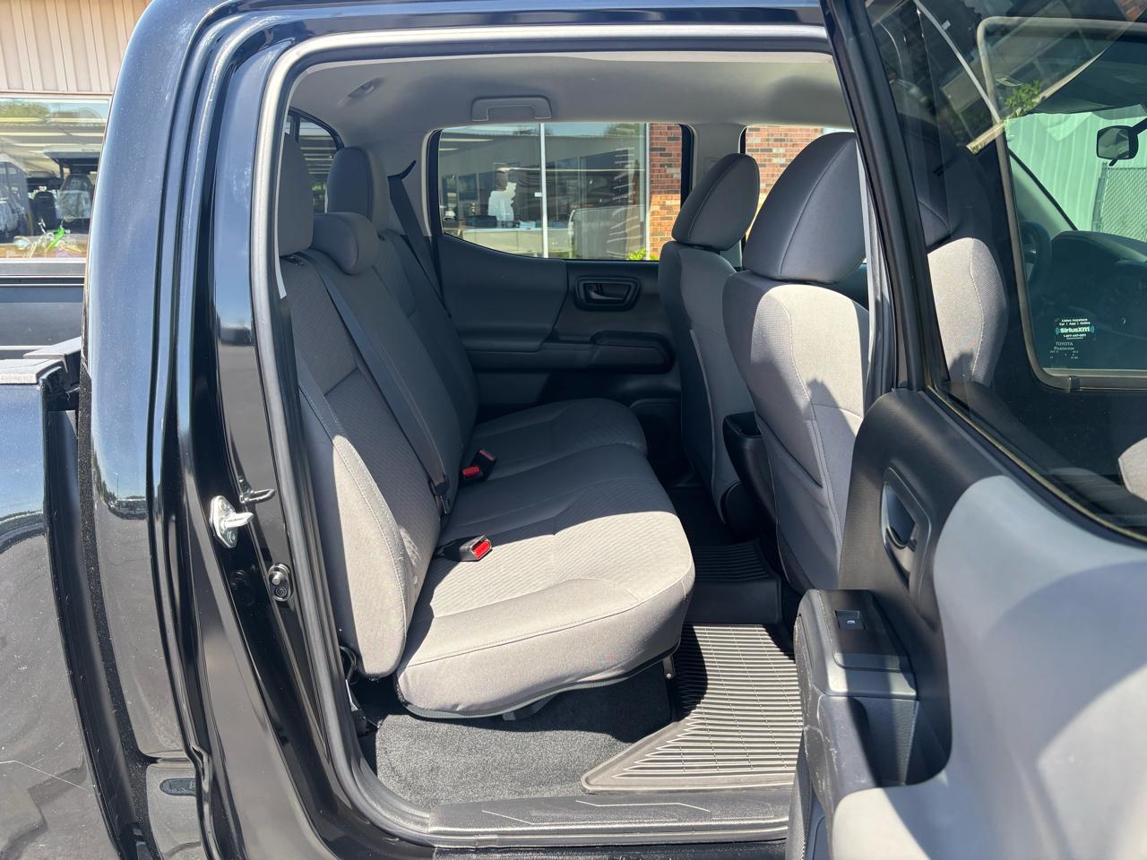 Toyota Tacoma 4WD SR Double Cab 5' Bed V6 AT (Natl) 2023