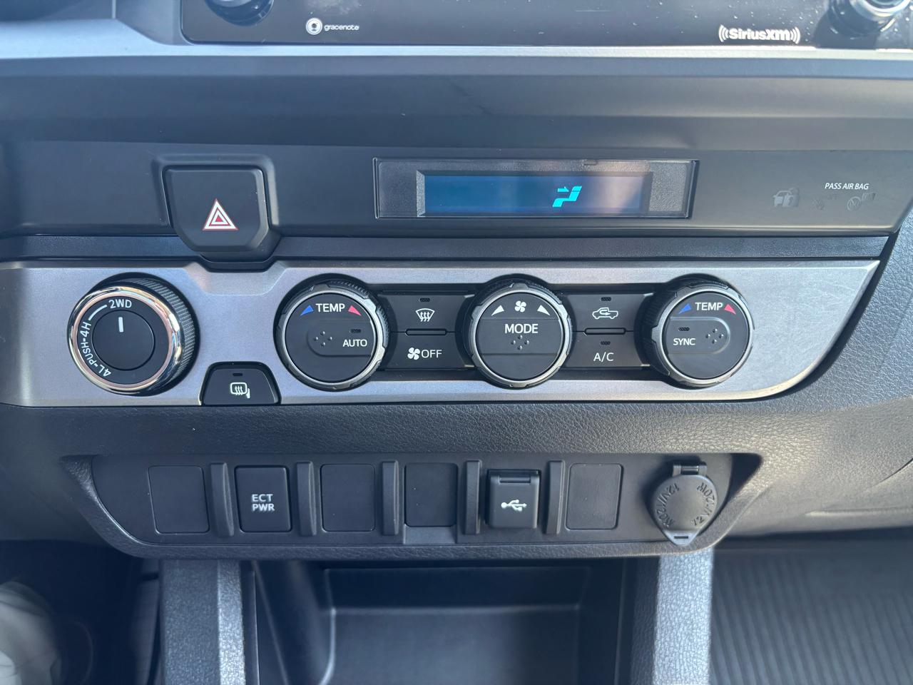 Toyota Tacoma 4WD SR Double Cab 5' Bed V6 AT (Natl) 2023