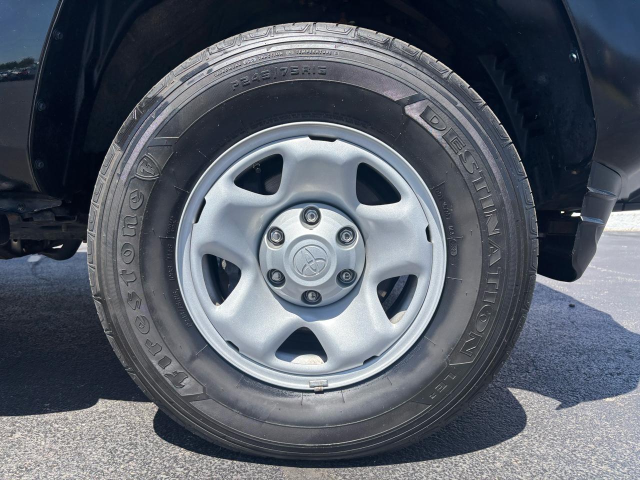 Toyota Tacoma 4WD SR Double Cab 5' Bed V6 AT (Natl) 2023