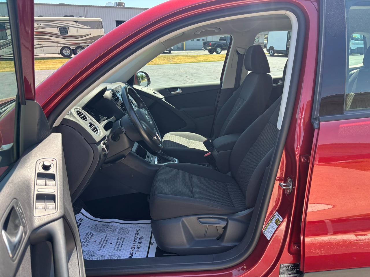 Volkswagen Tiguan 4MOTION 4dr Auto S 2015