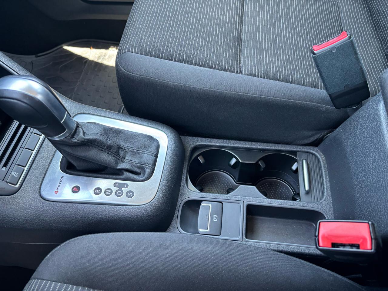 Volkswagen Tiguan 4MOTION 4dr Auto S 2015