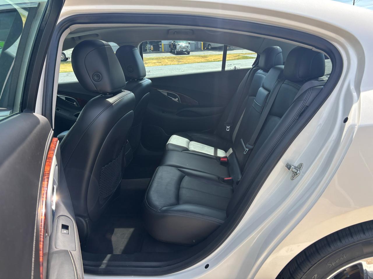 Buick LaCrosse 4dr Sdn Premium 2 FWD 2013