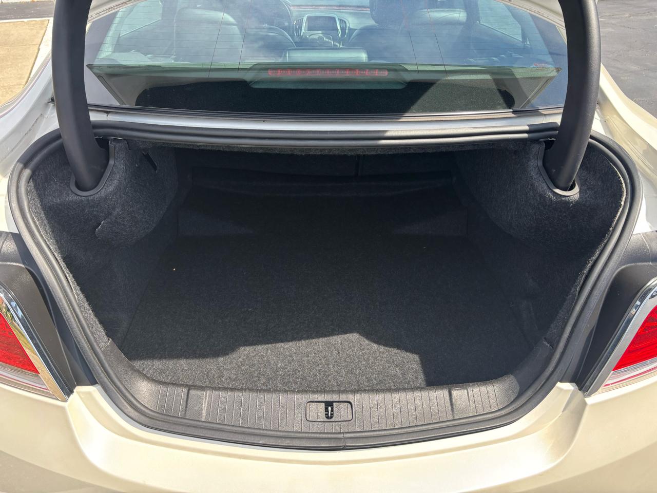 Buick LaCrosse 4dr Sdn Premium 2 FWD 2013