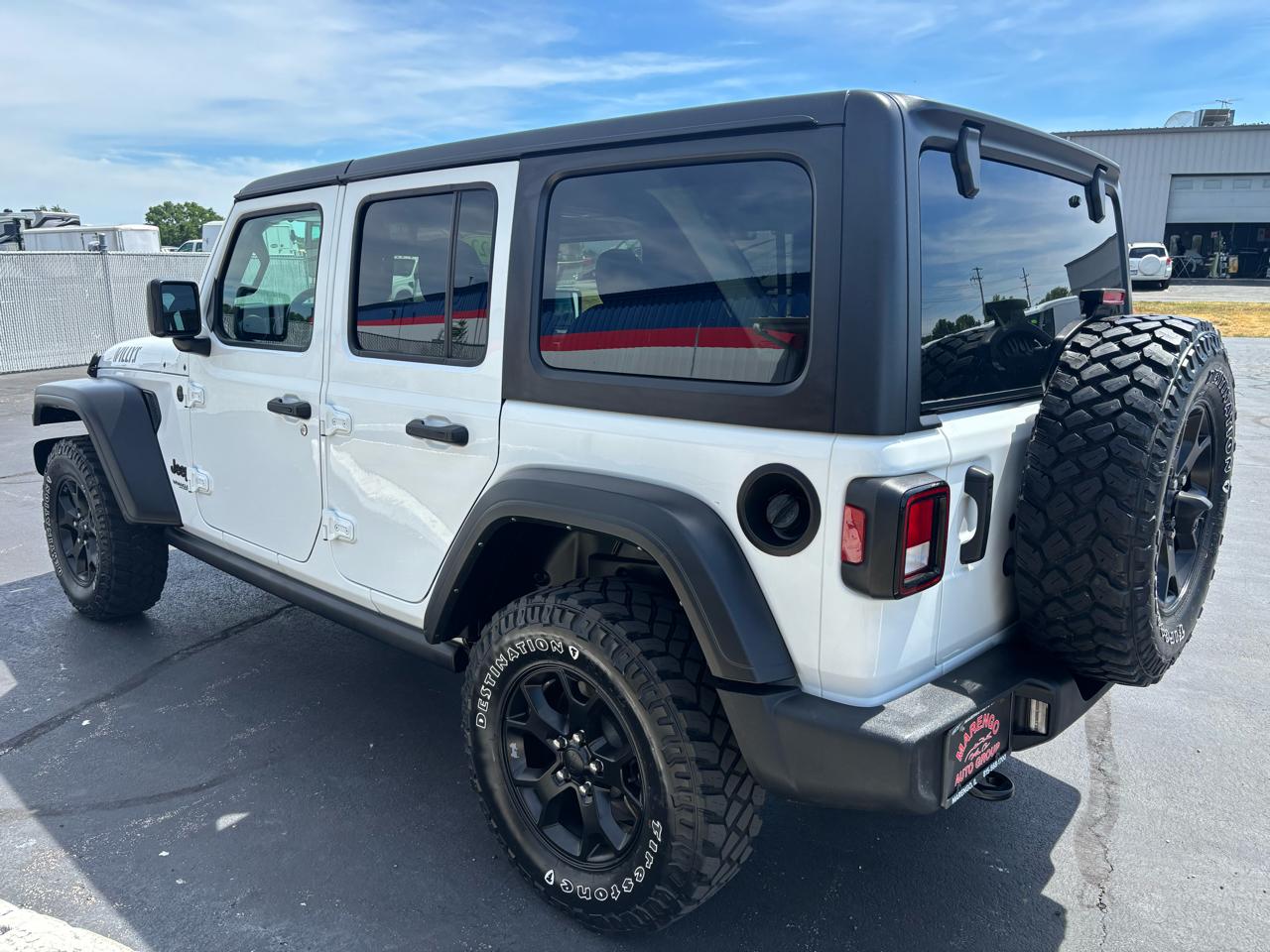 Jeep Wrangler Unlimited Willys 4x4 2022