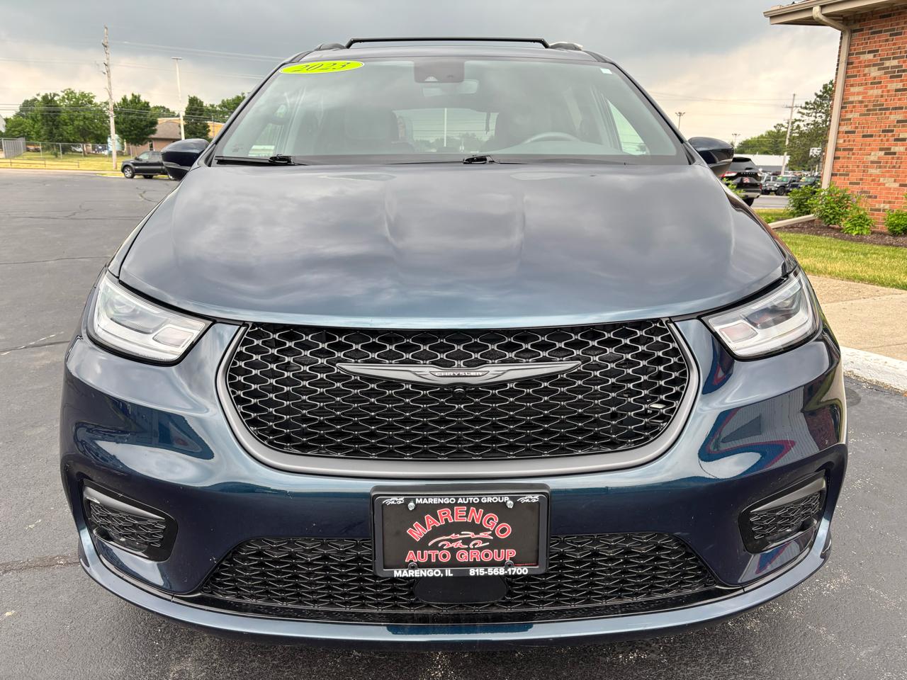 Chrysler Pacifica Touring L FWD 2023