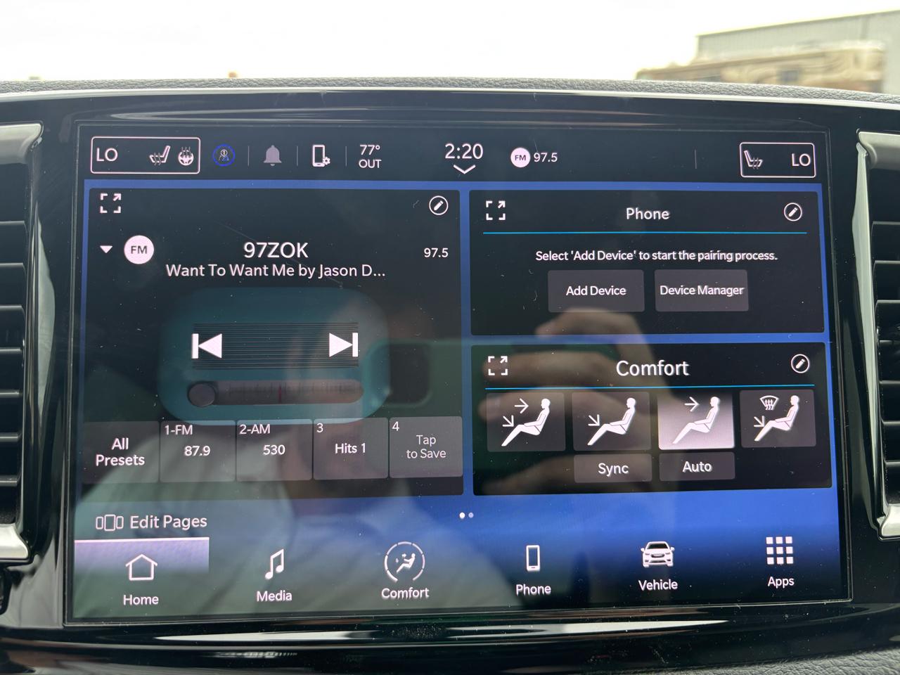 Chrysler Pacifica Touring L FWD 2023