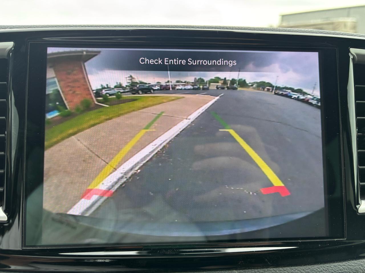 Chrysler Pacifica Touring L FWD 2023