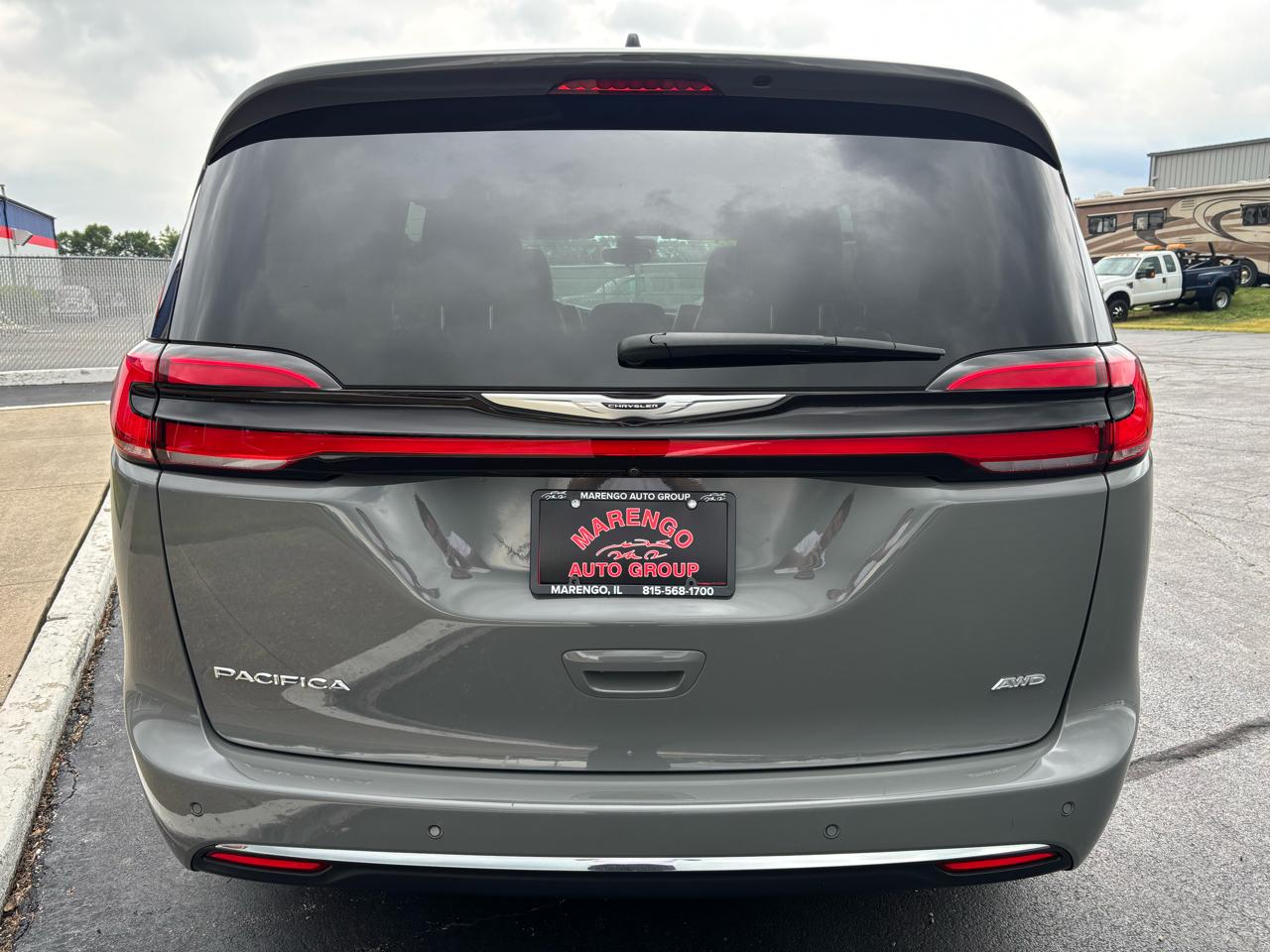 Chrysler Pacifica Touring L AWD 2023
