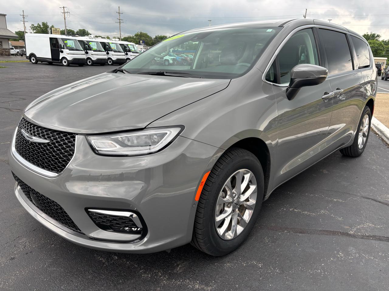 Chrysler Pacifica Touring L AWD 2023