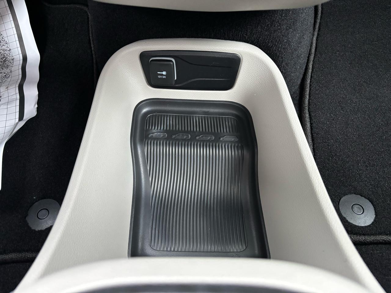 Chrysler Pacifica Touring L AWD 2023