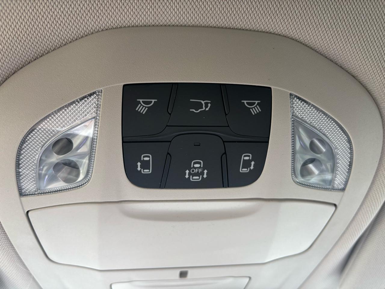 Chrysler Pacifica Touring L AWD 2023