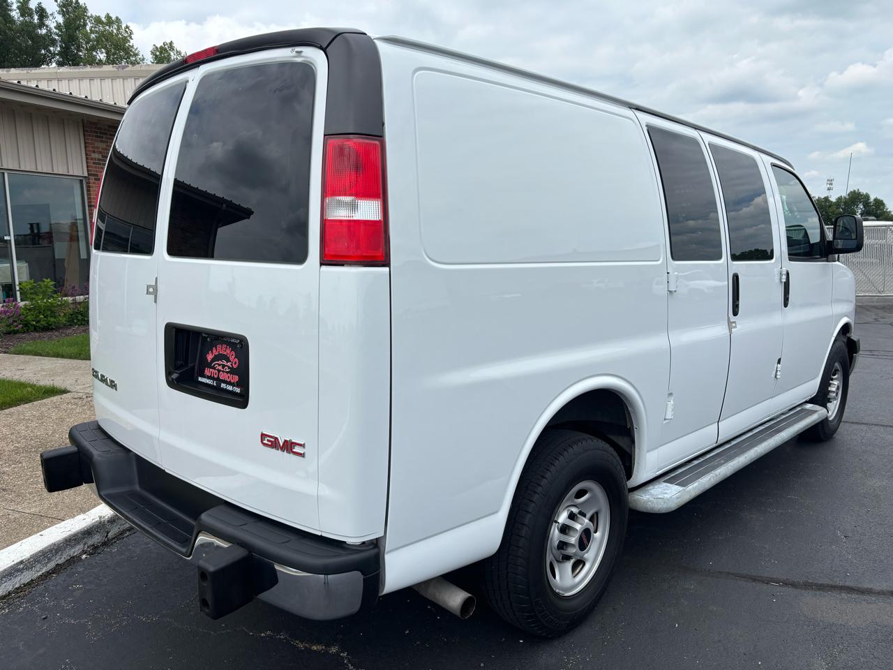 GMC Savana Cargo Van RWD 2500 135" 2020