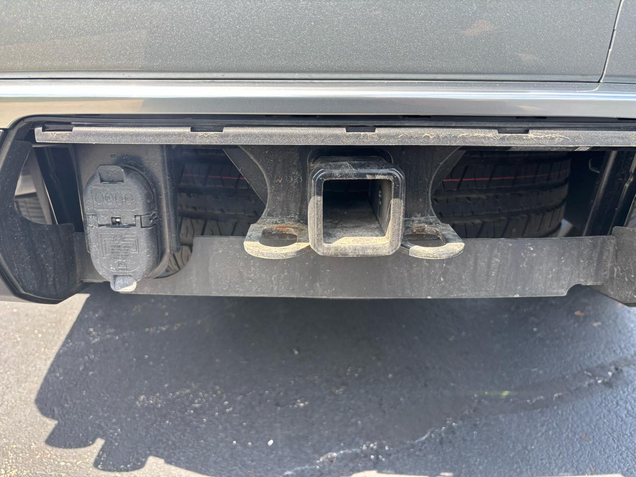 Chevrolet Tahoe 4WD 4dr High Country 2024