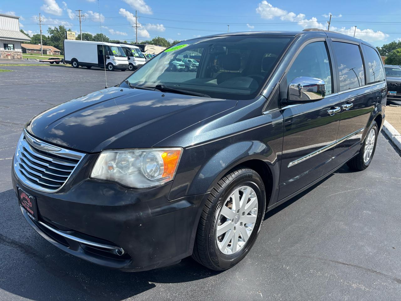 Chrysler Town & Country 4dr Wgn Touring 2013