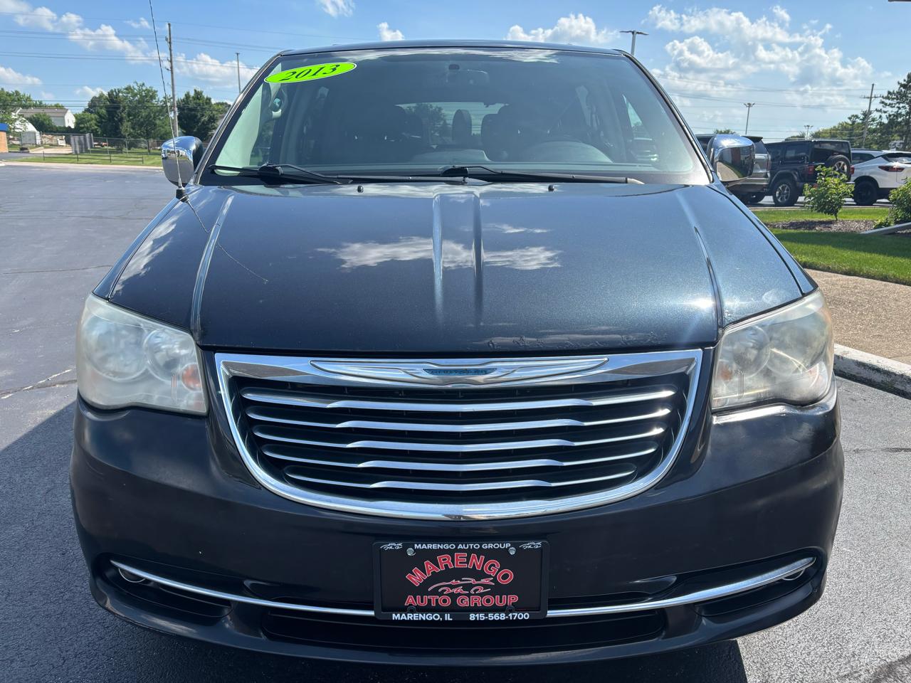 Chrysler Town & Country 4dr Wgn Touring 2013