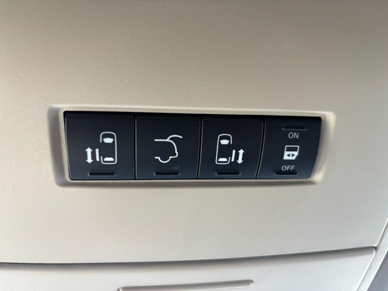 Chrysler Town & Country 4dr Wgn Touring 2013