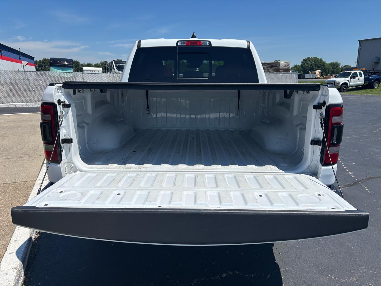 RAM 1500 Rebel 4x4 Crew Cab 5'7" Box 2022