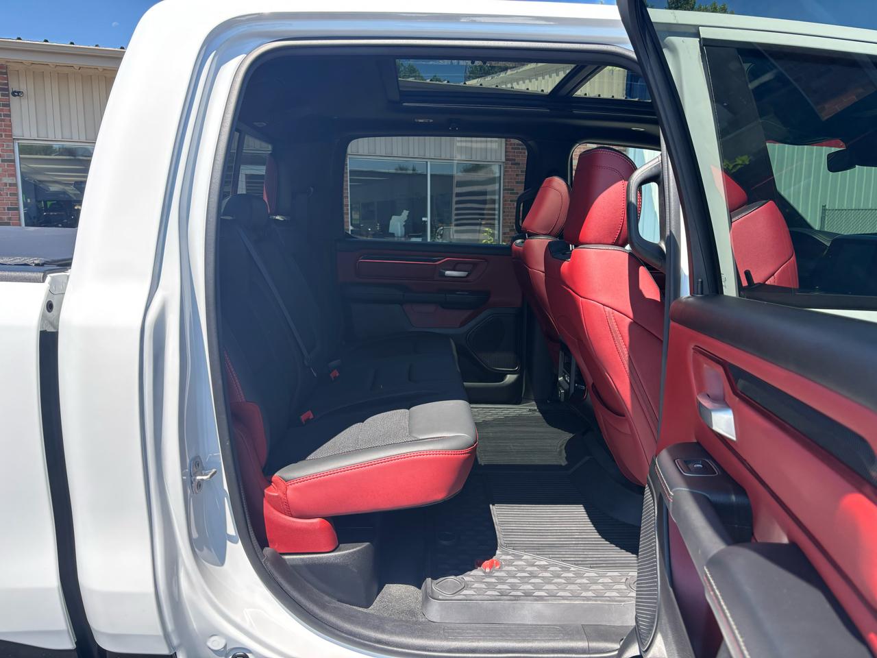 RAM 1500 Rebel 4x4 Crew Cab 5'7" Box 2022