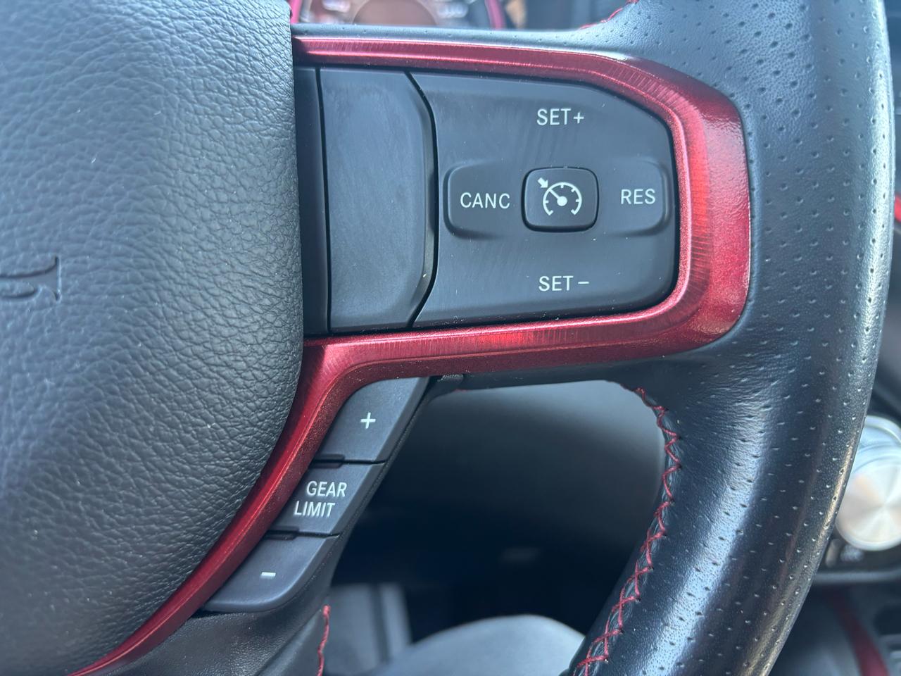 RAM 1500 Rebel 4x4 Crew Cab 5'7" Box 2022
