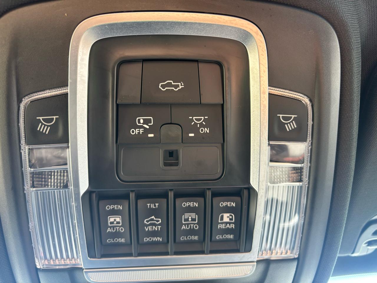 RAM 1500 Rebel 4x4 Crew Cab 5'7" Box 2022