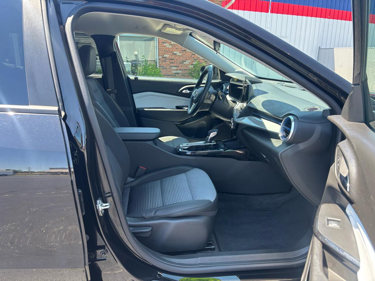 Chevrolet Trax FWD 4dr LT 2025