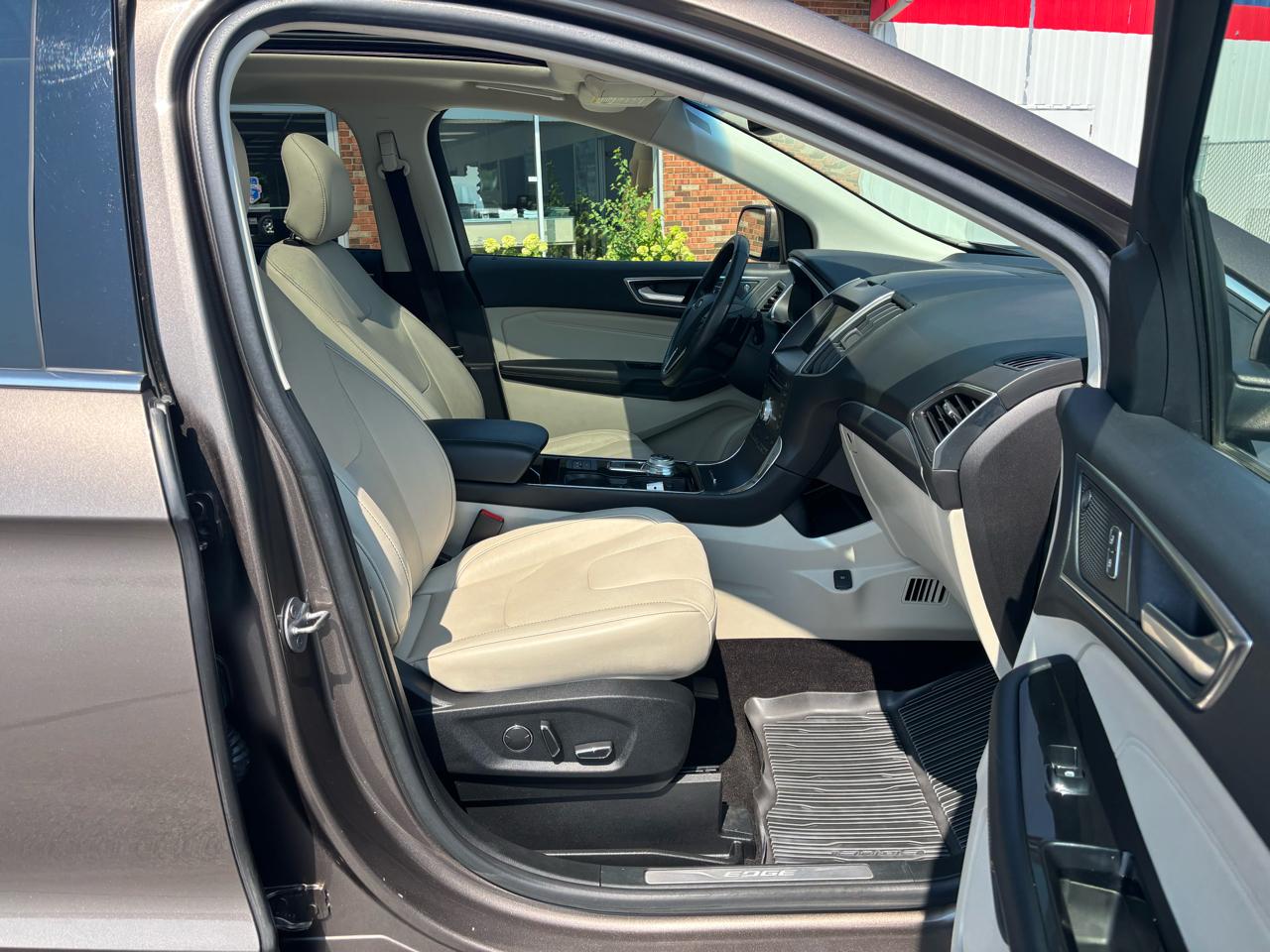 Ford Edge Titanium AWD 2019