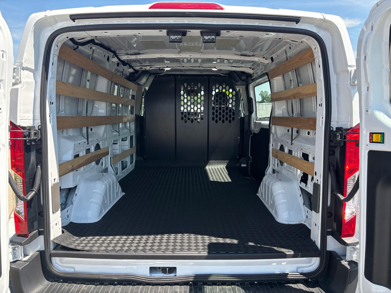Ford Transit Cargo Van T-250 130" Low Rf 9070 GVWR RWD 2025