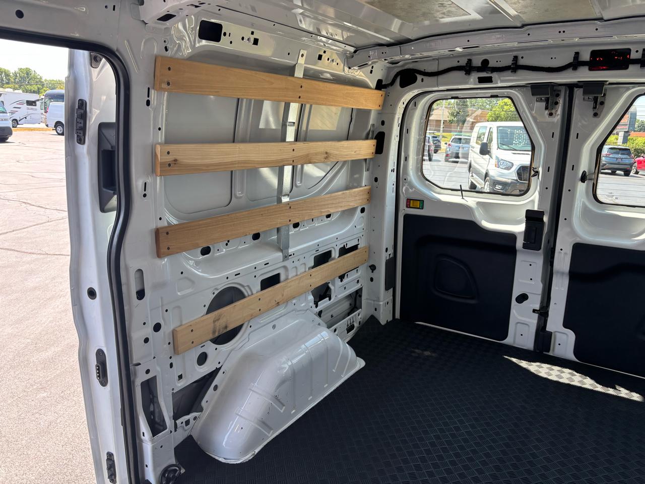 Ford Transit Cargo Van T-250 130" Low Rf 9070 GVWR RWD 2025