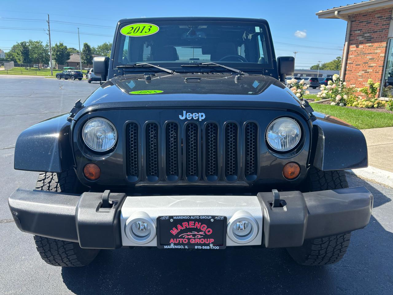 Jeep Wrangler Unlimited 4WD 4dr Sahara 2013