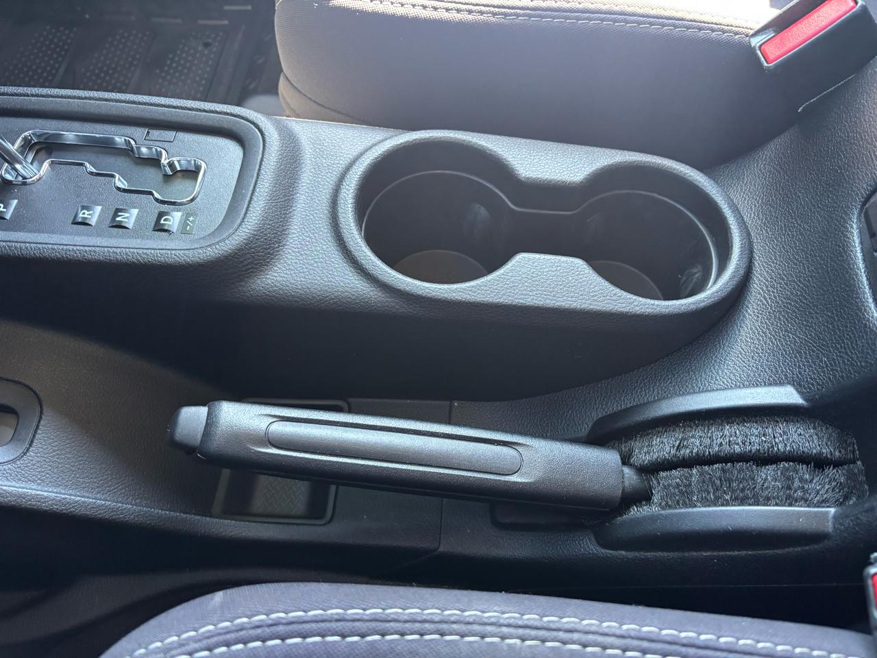 Jeep Wrangler Unlimited 4WD 4dr Sahara 2013