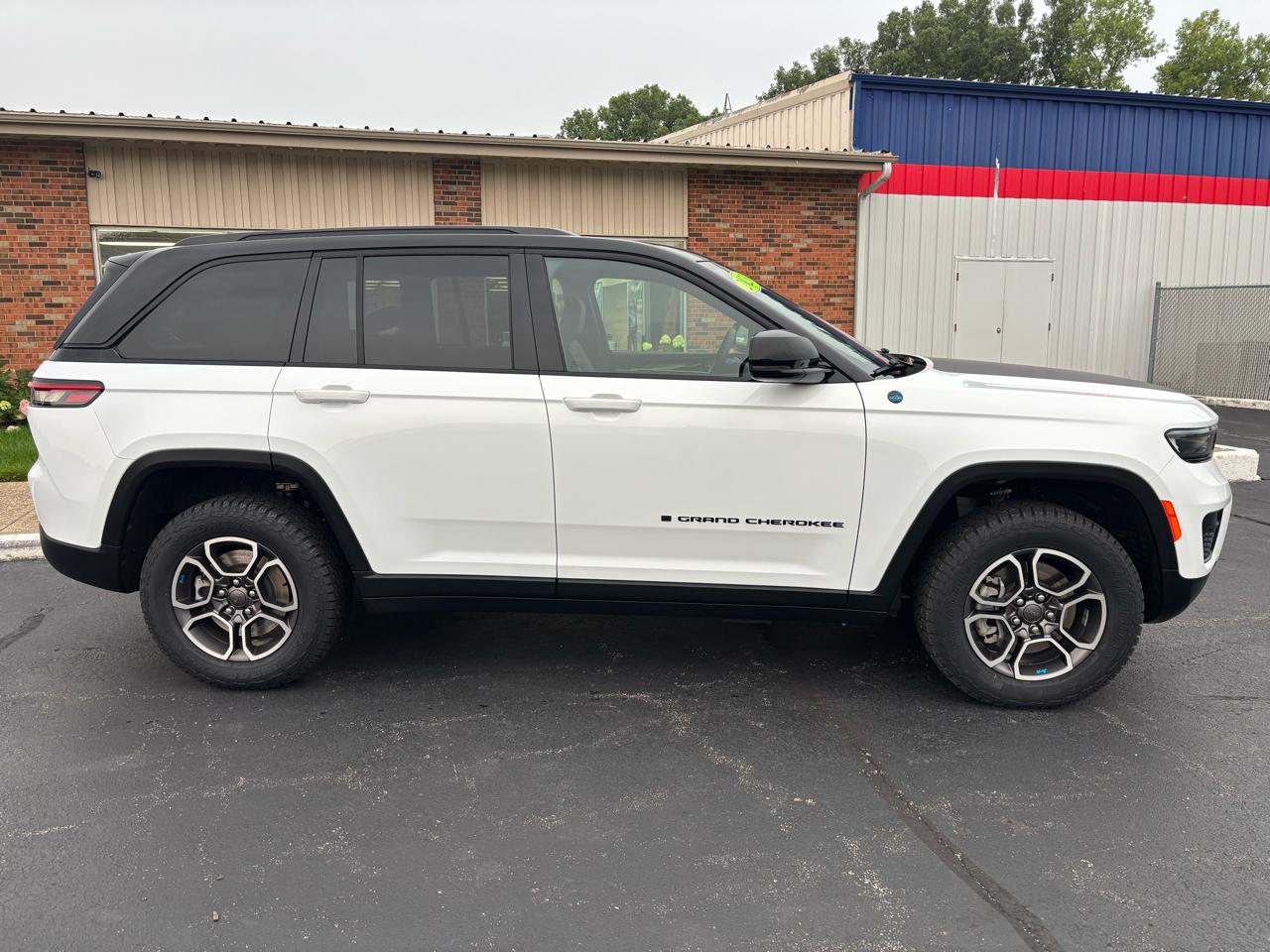 Jeep Grand Cherokee 4xe Trailhawk 4x4 2023