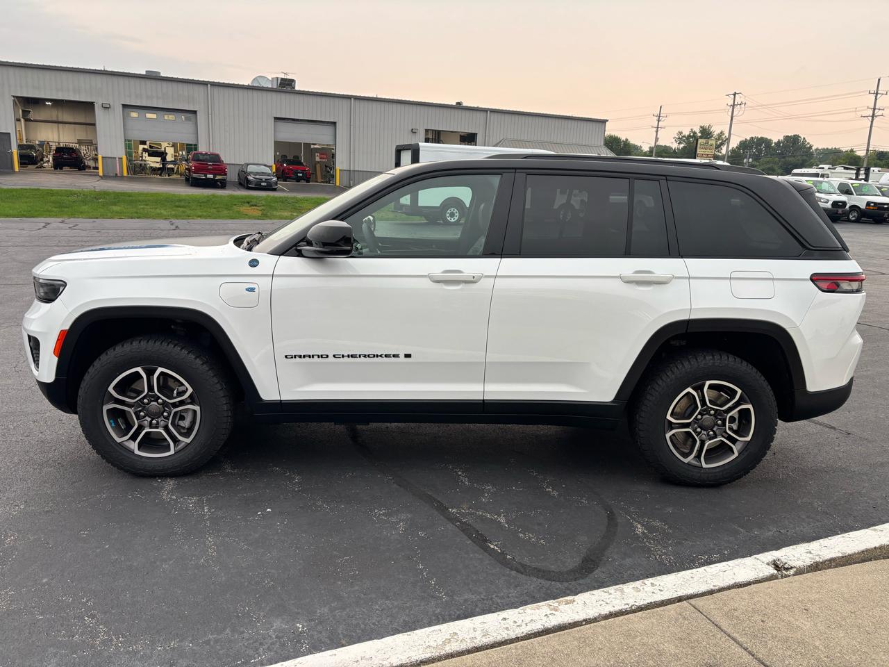 Jeep Grand Cherokee 4xe Trailhawk 4x4 2023
