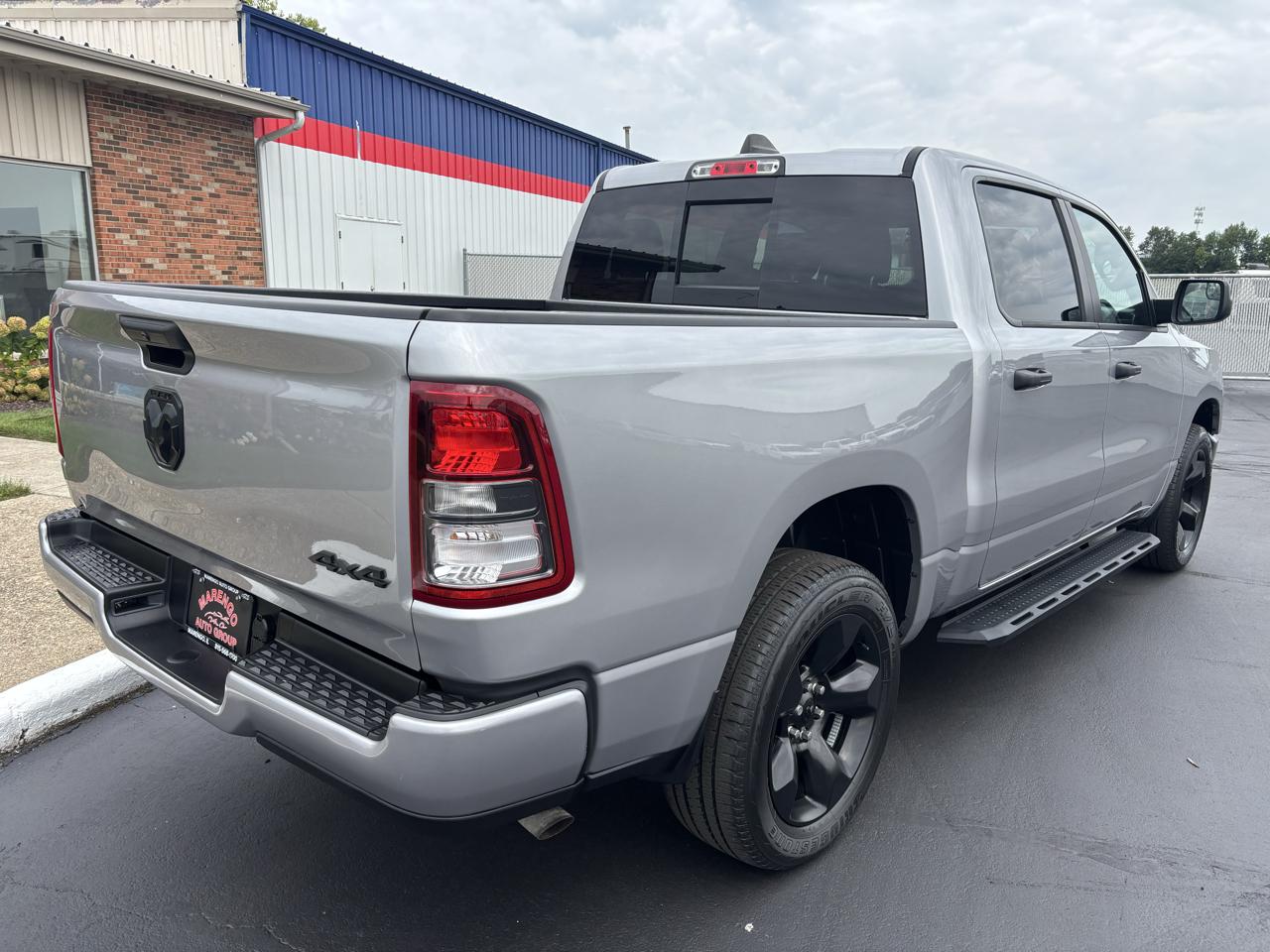 RAM 1500 Tradesman 4x4 Crew Cab 5'7" Box 2024