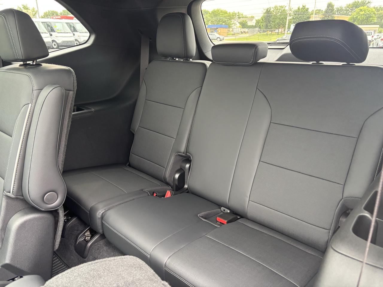 Buick Enclave 4dr Preferred 2025