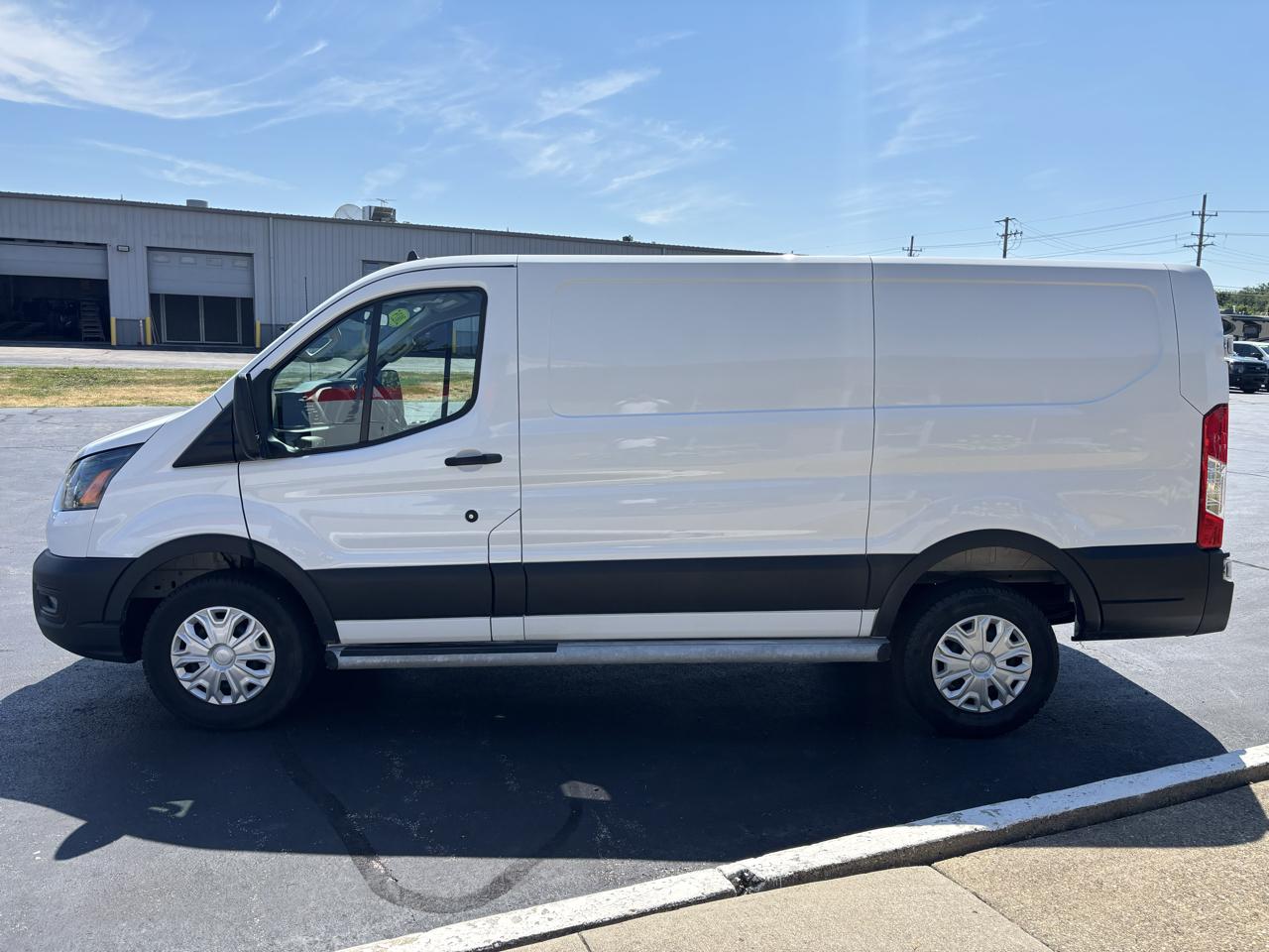 Ford Transit Cargo Van T-250 130" Low Rf 9070 GVWR RWD 2025
