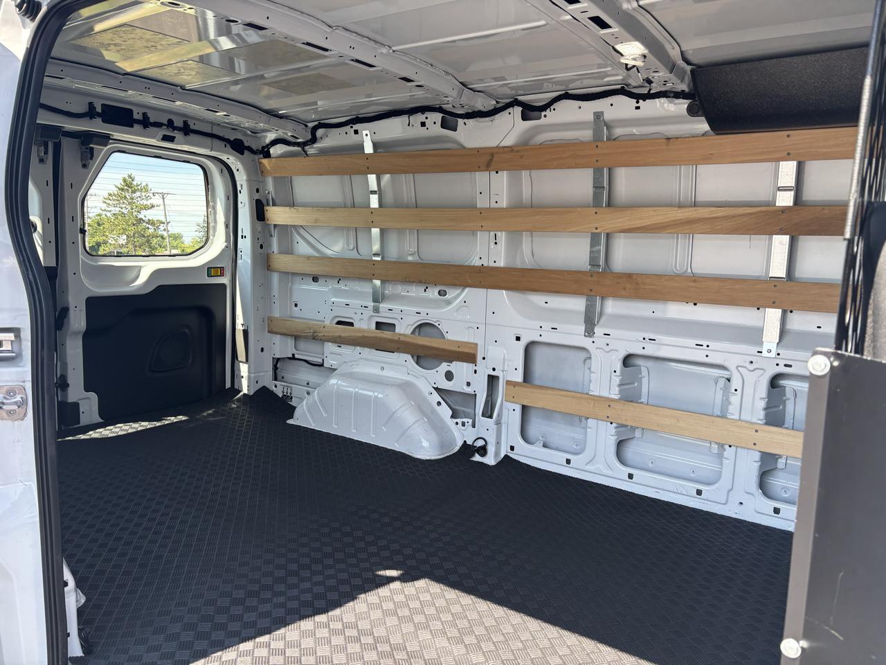 Ford Transit Cargo Van T-250 130" Low Rf 9070 GVWR RWD 2025