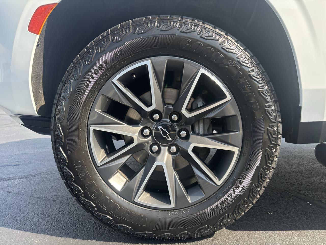 Chevrolet Tahoe 4WD 4dr Z71 2022