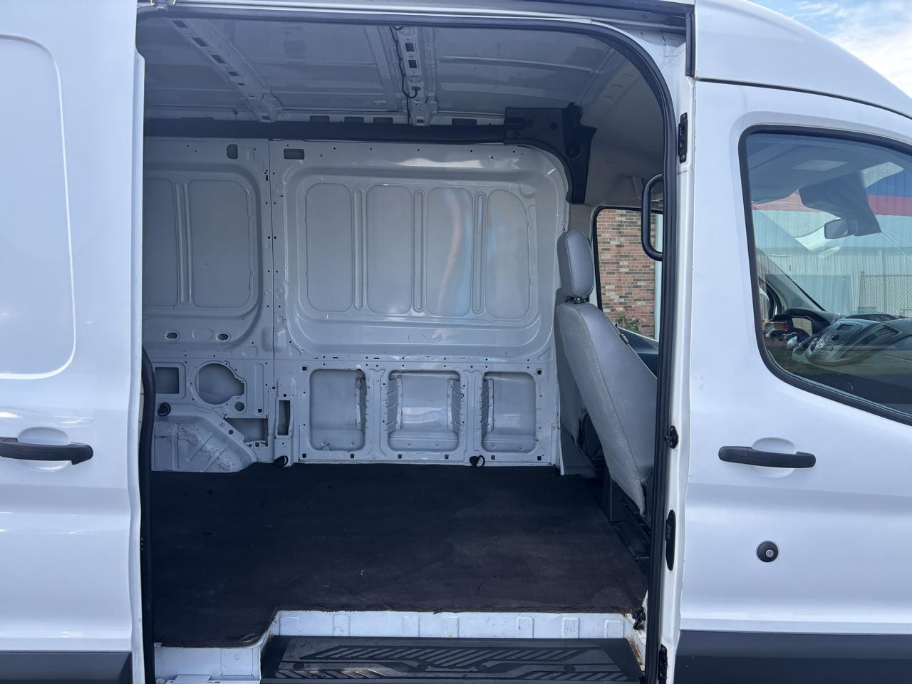 Ford Transit Cargo Van T-150 130" Med Rf 8600 GVWR Sliding RH Dr 2016