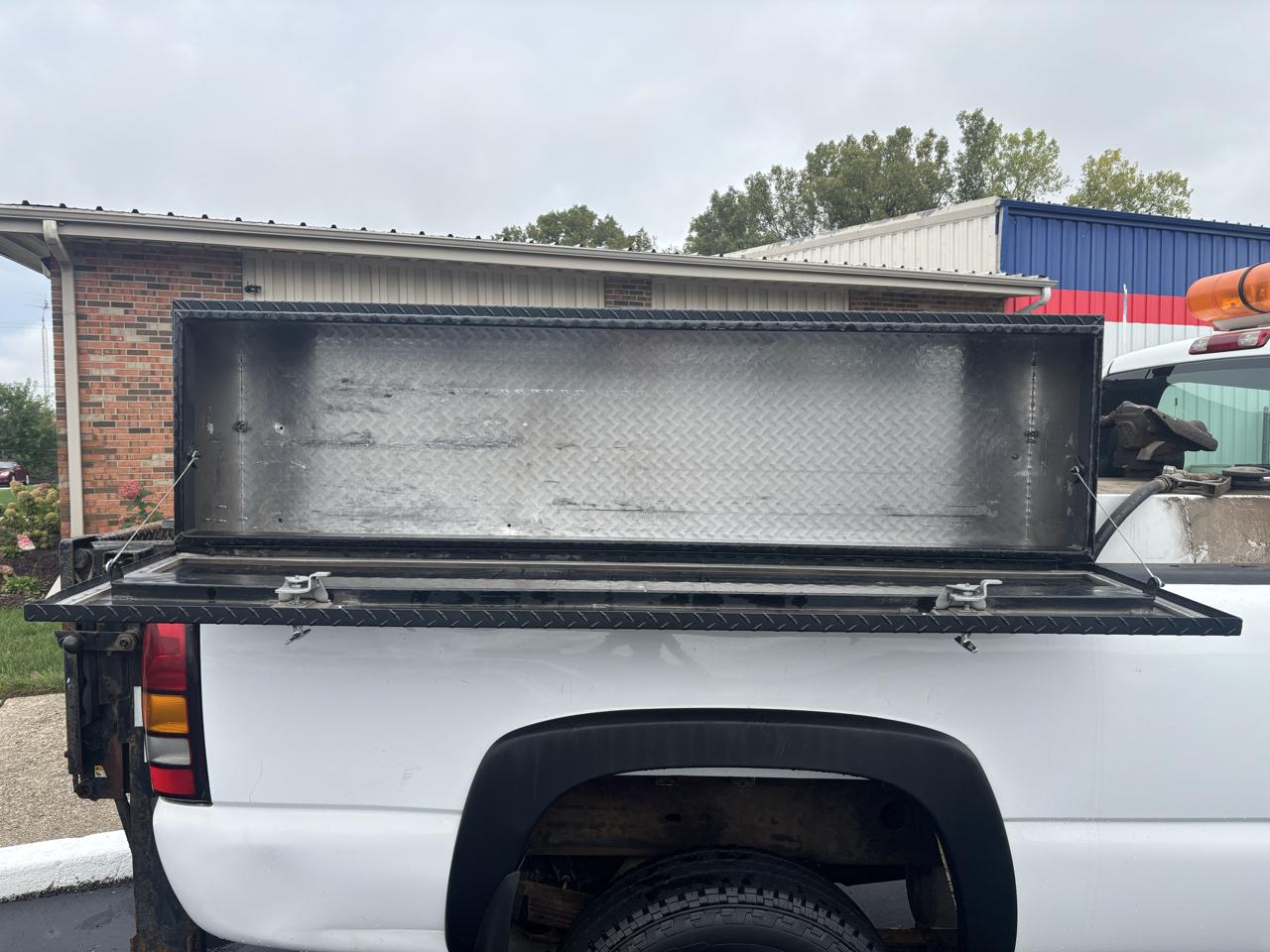 GMC Sierra 3500 Classic 4WD Reg Cab 133" SRW Work Truck 2007