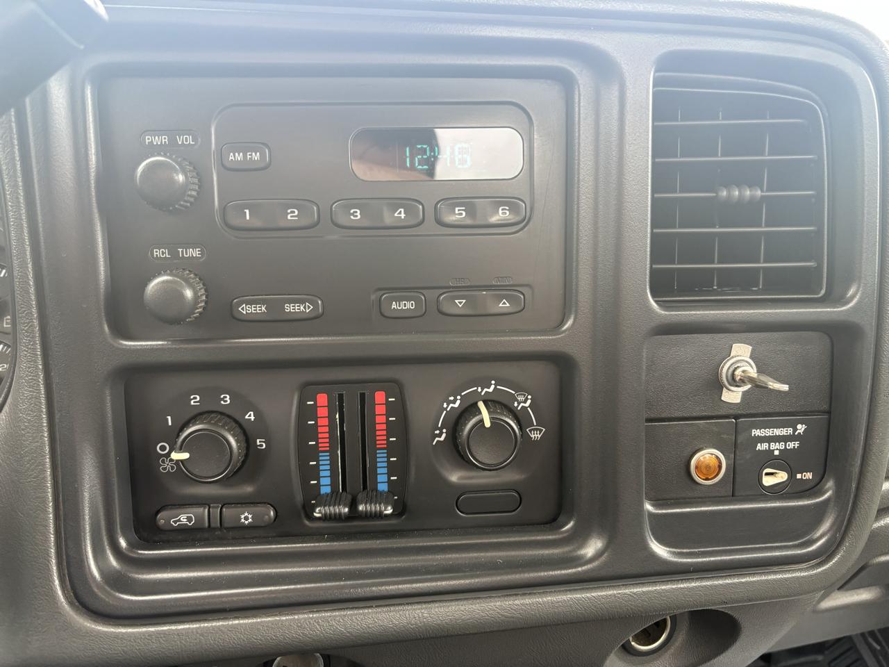 GMC Sierra 3500 Classic 4WD Reg Cab 133" SRW Work Truck 2007