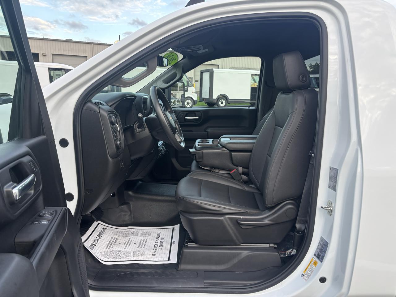 Chevrolet Silverado 2500HD 4WD Reg Cab 142" Work Truck 2026