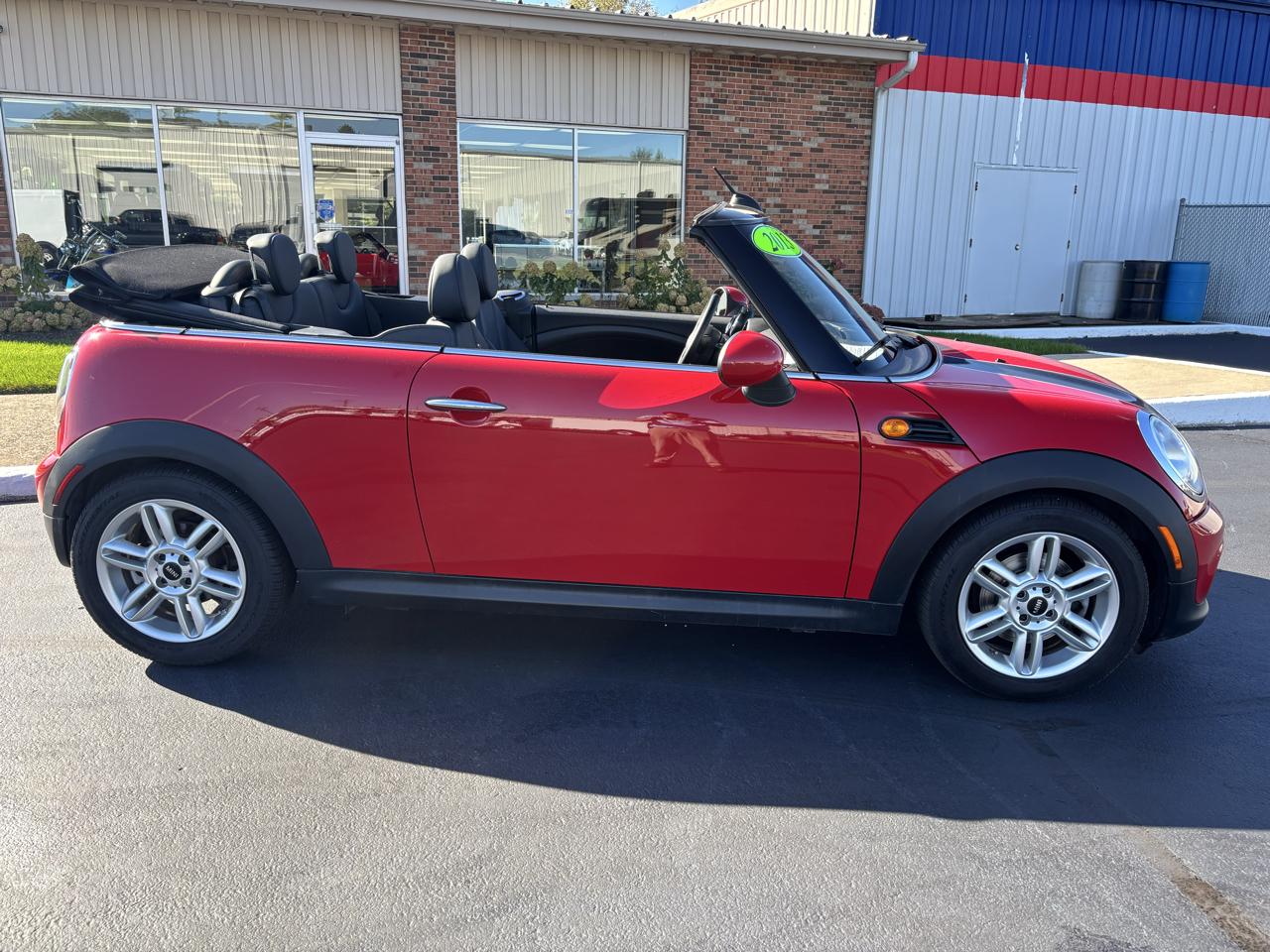 MINI Cooper Convertible 2dr 2013