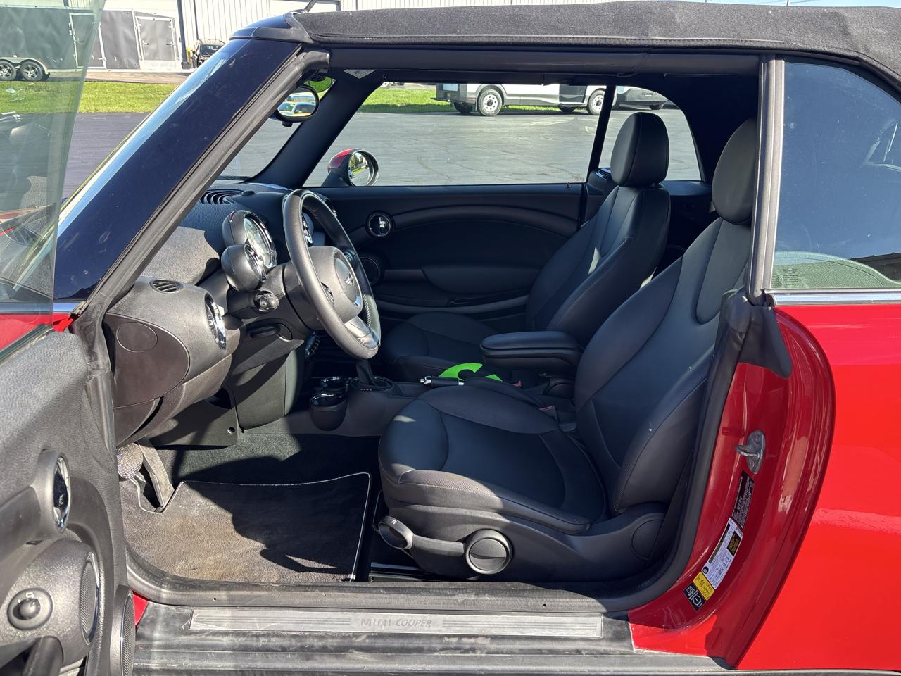 MINI Cooper Convertible 2dr 2013