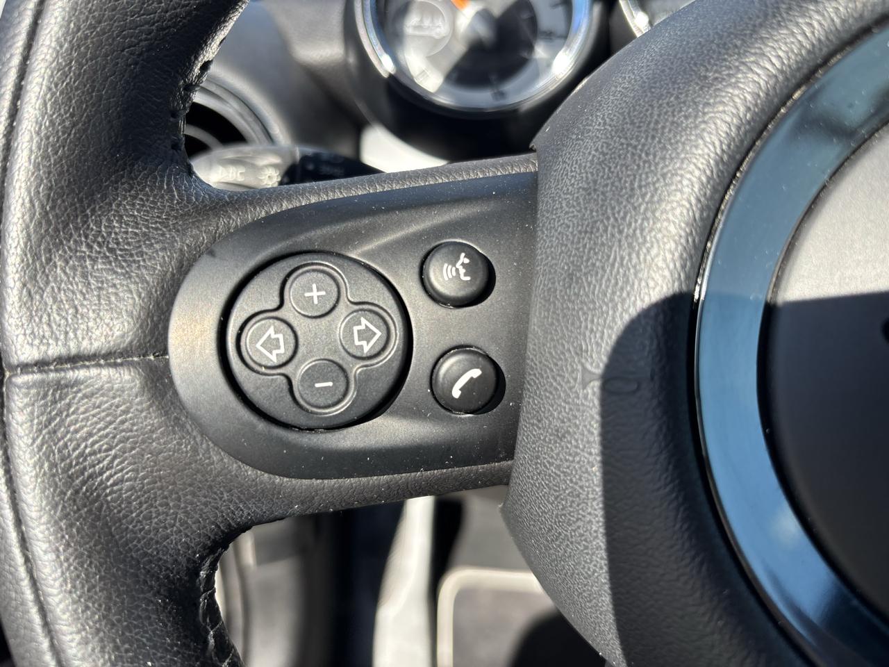 MINI Cooper Convertible 2dr 2013